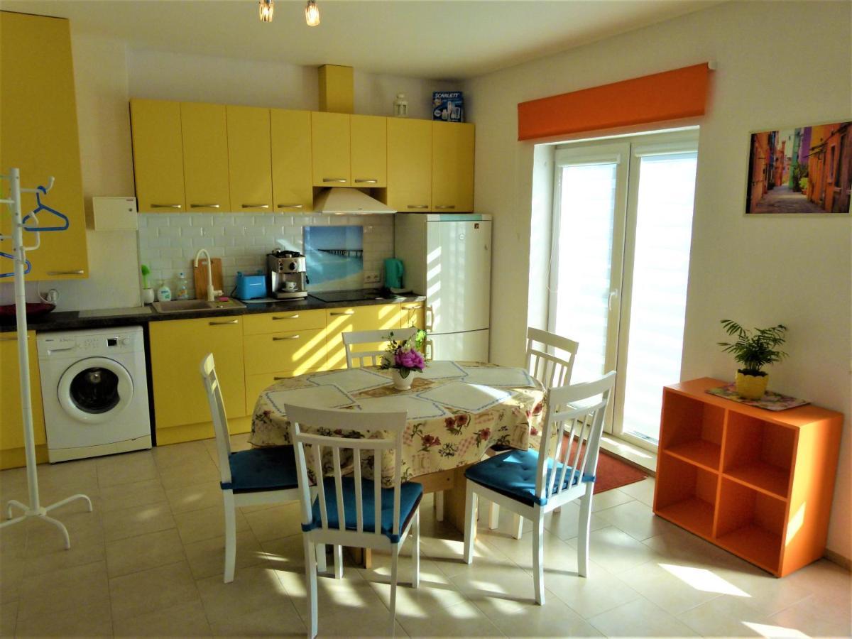 Geltoni apartamentai Palanga Esterno foto