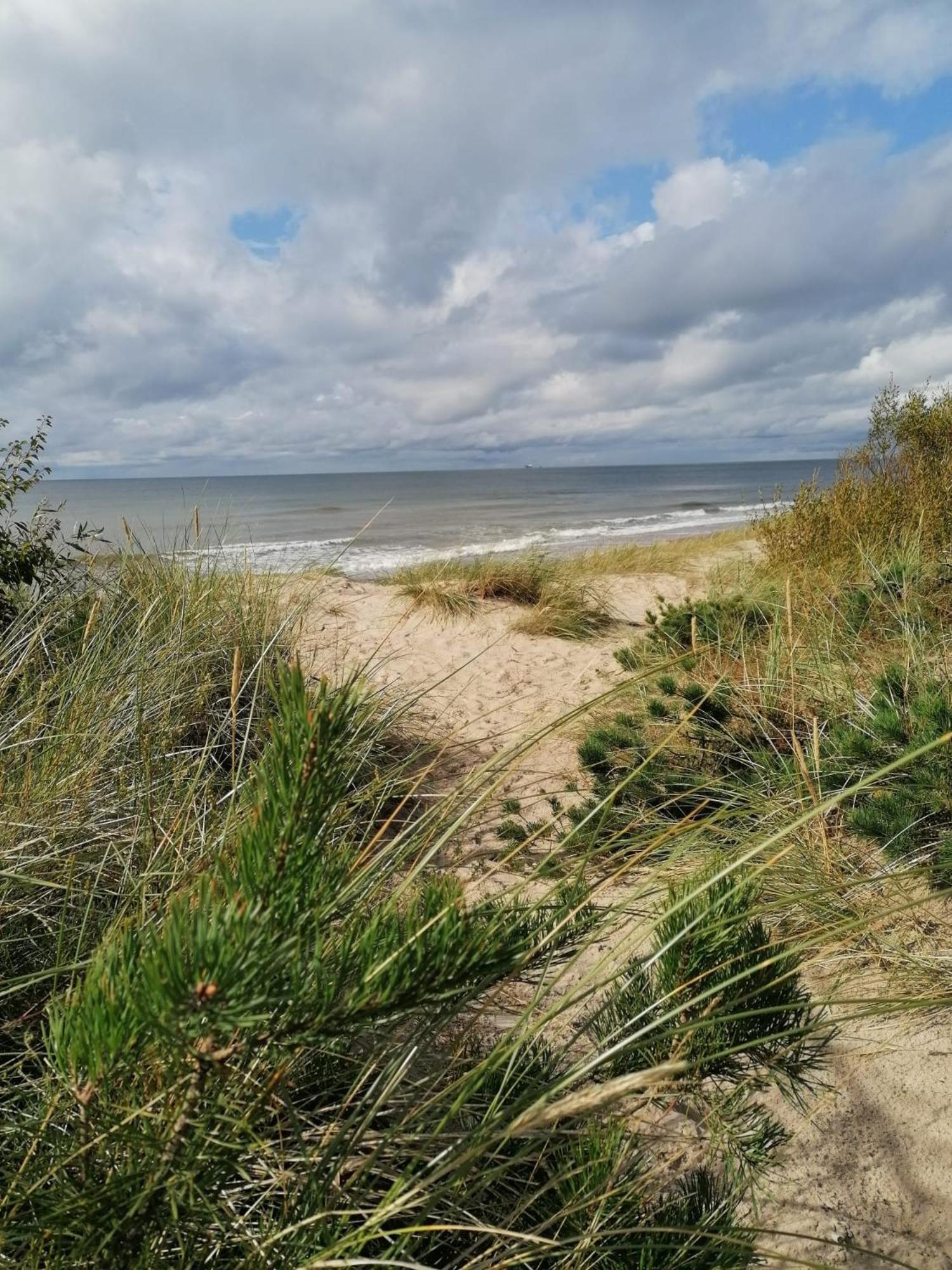 Geltoni apartamentai Palanga Esterno foto