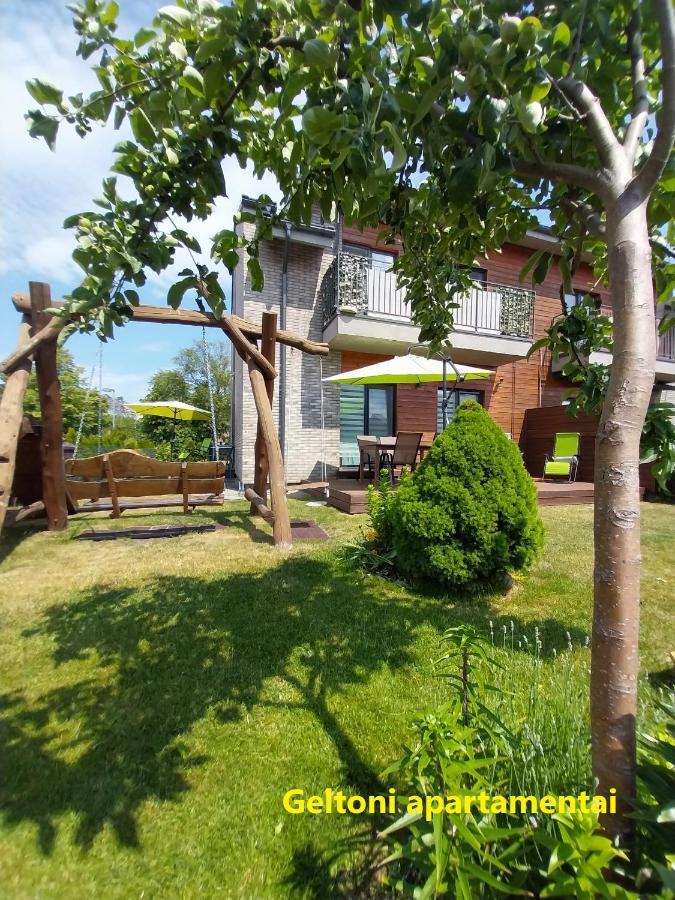 Geltoni apartamentai Palanga Esterno foto