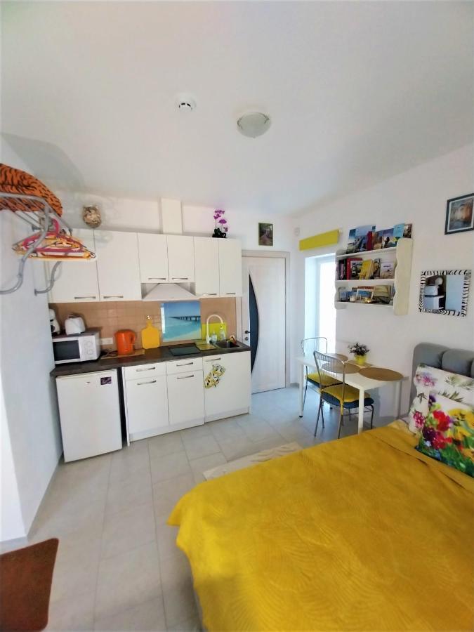 Geltoni apartamentai Palanga Esterno foto