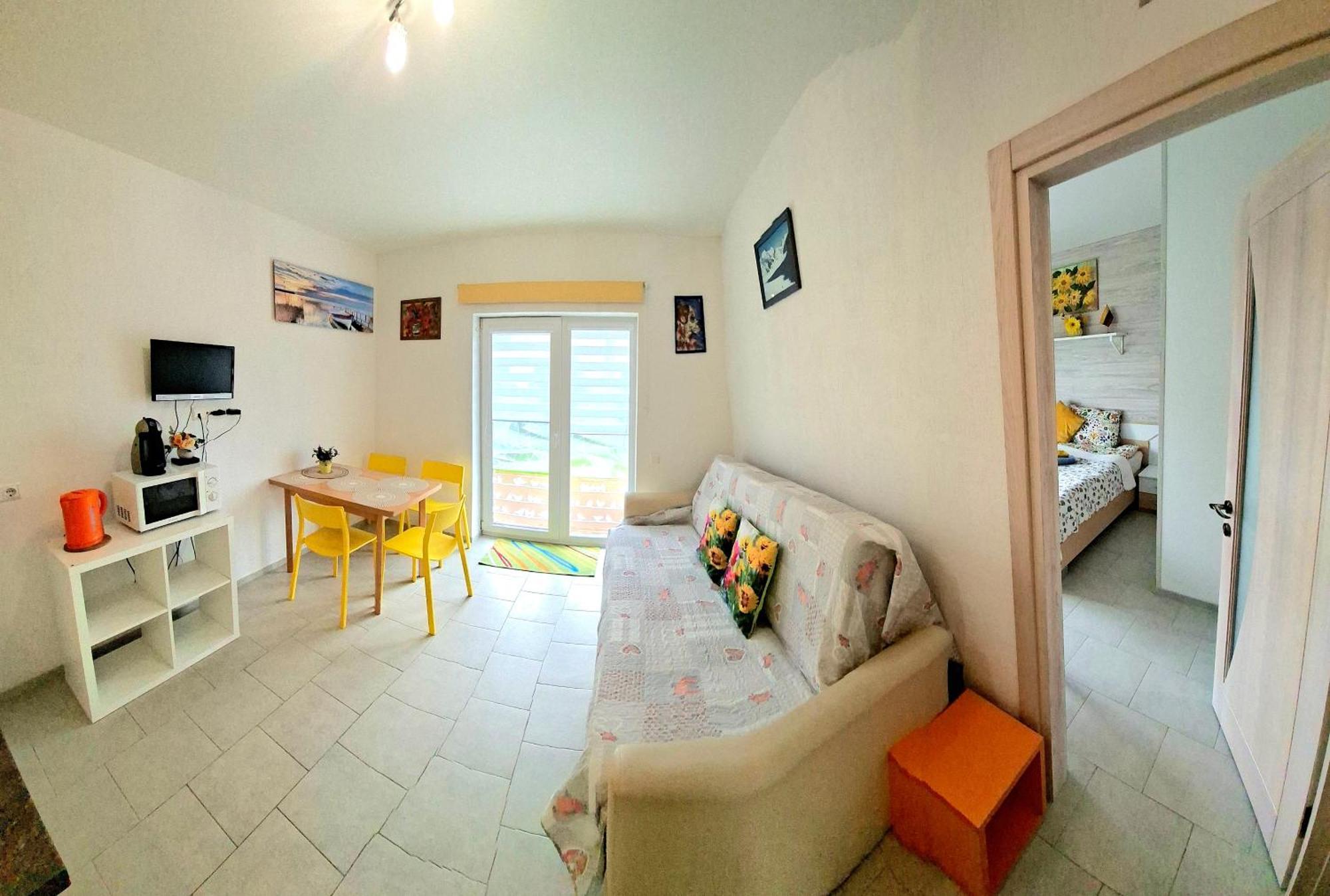 Geltoni apartamentai Palanga Esterno foto
